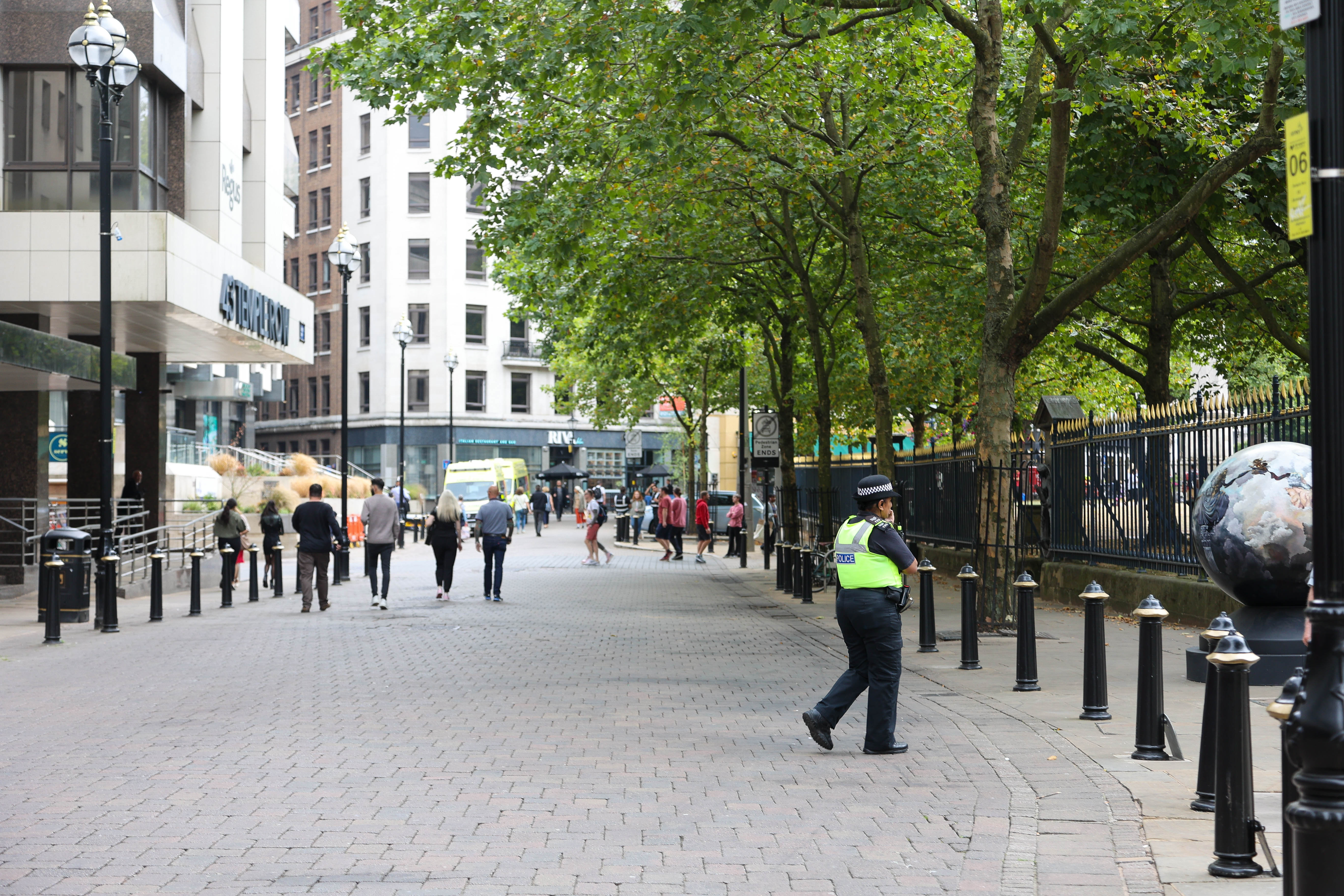 Man Arrested In Birmingham City Centre Following Domestic Stabbing